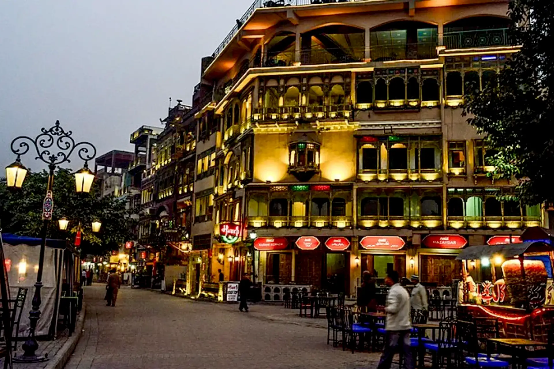 Lahore Food Street (Gawalmandi & Fort Road)