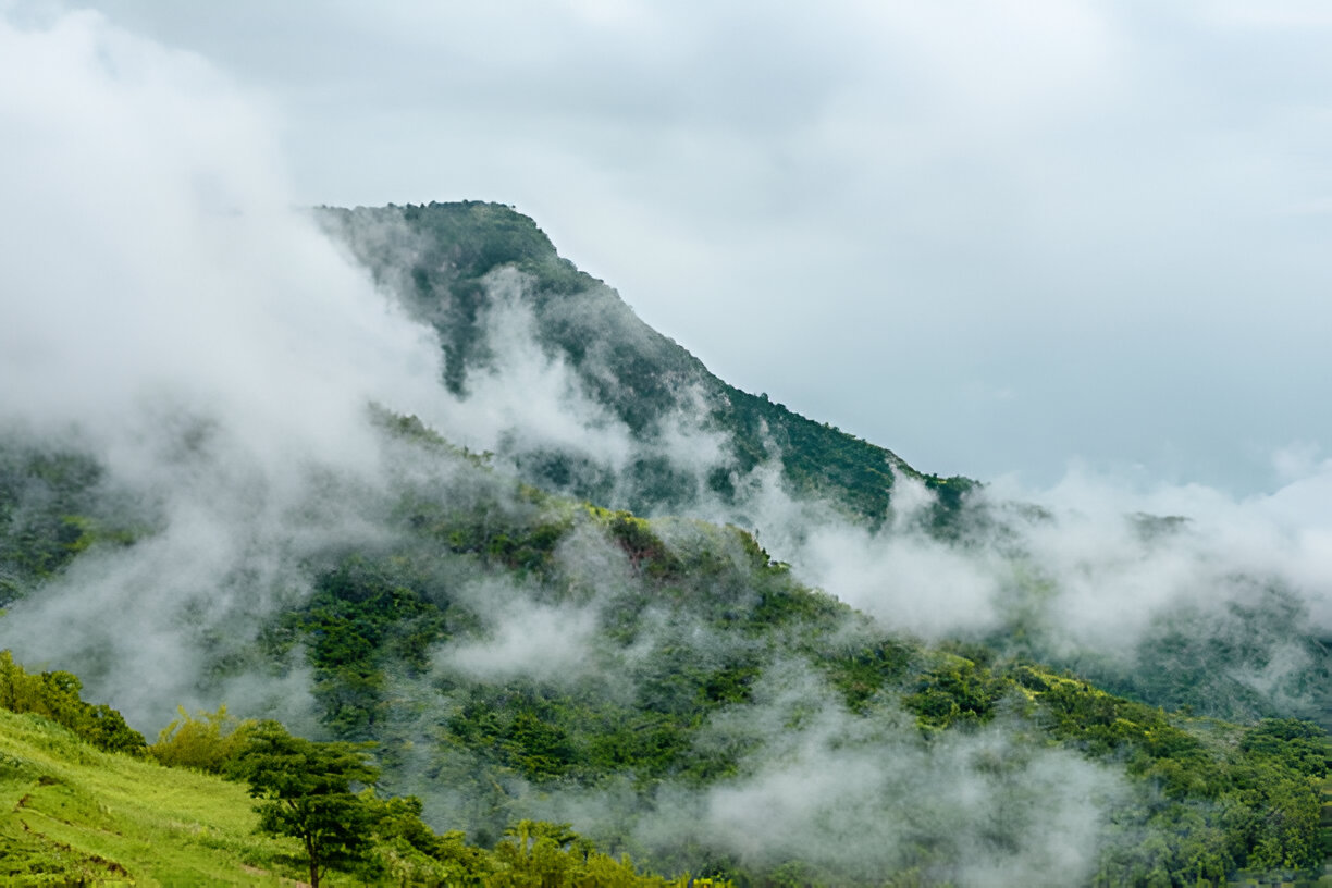 Best Places to Visit in Pakistan in August – Misty Mountains & Monsoon Retreats