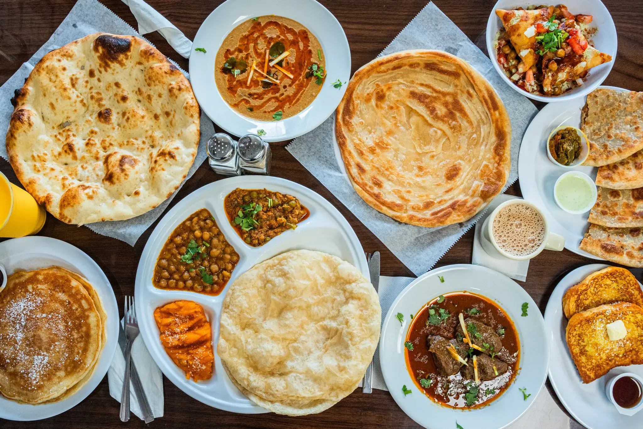 Desi Breakfasts Across Pakistan – Halwa Puri to Siri Paye